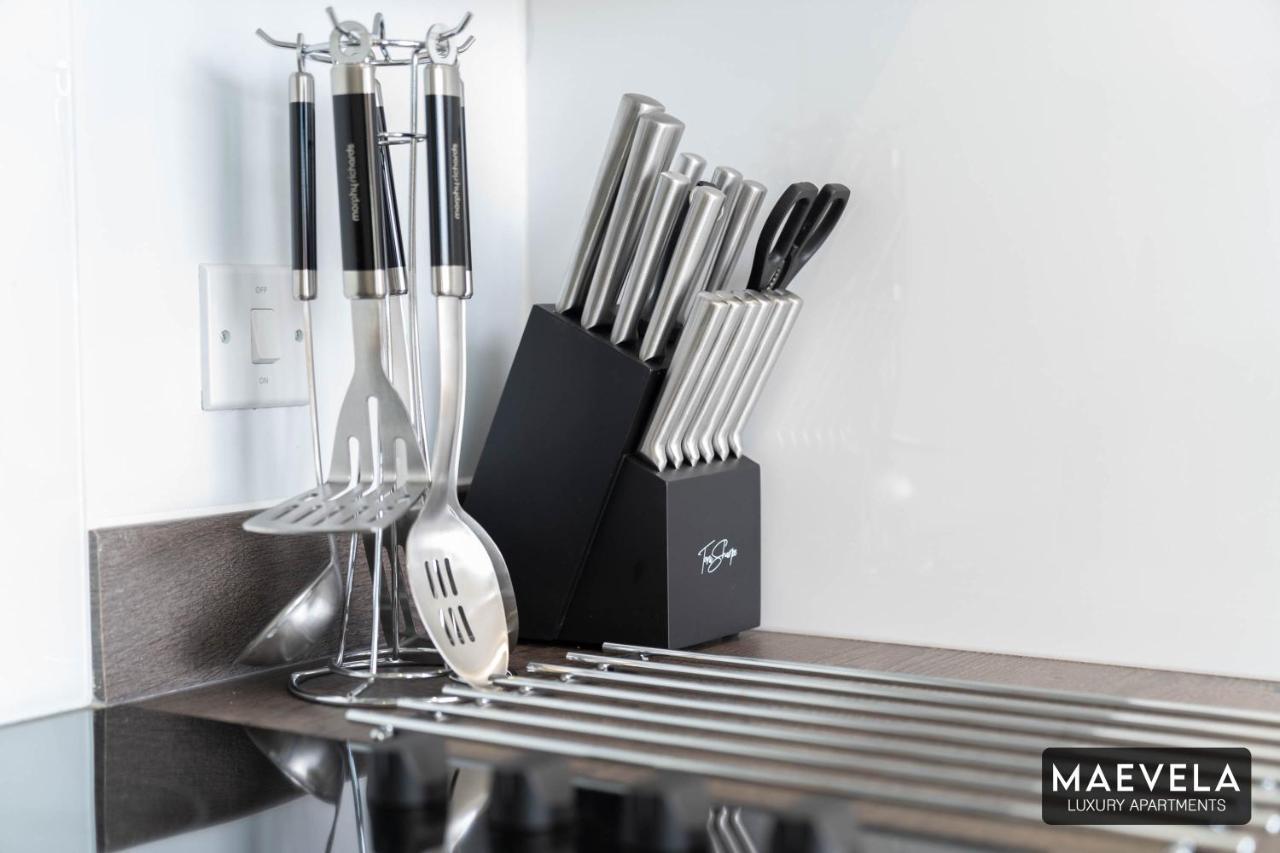 Maevela Apartments - Luxury Top Floor Penthouse - With Parking - 2 Bedroom New Build Apartment ✪ City Centre, Digbeth ✓ With Huge Patio Sliding Doors - City View - Rooftop Terrace - Ps4 & Smart Tv'S Birmingham Ngoại thất bức ảnh