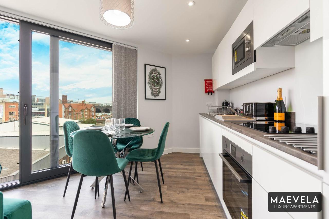 Maevela Apartments - Luxury Top Floor Penthouse - With Parking - 2 Bedroom New Build Apartment ✪ City Centre, Digbeth ✓ With Huge Patio Sliding Doors - City View - Rooftop Terrace - Ps4 & Smart Tv'S Birmingham Ngoại thất bức ảnh
